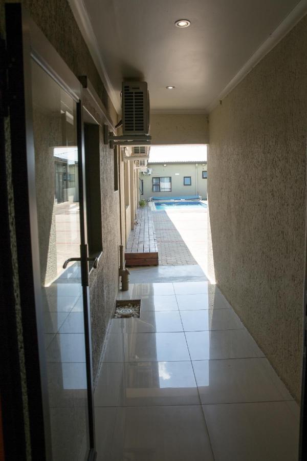 A-Z Boutique Guesthouse Windhoek Exterior photo