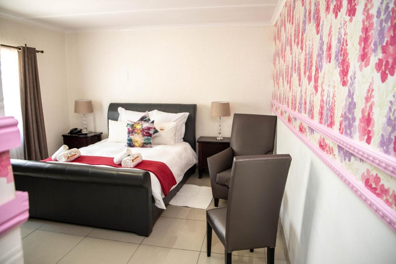 A-Z Boutique Guesthouse Windhoek Exterior photo
