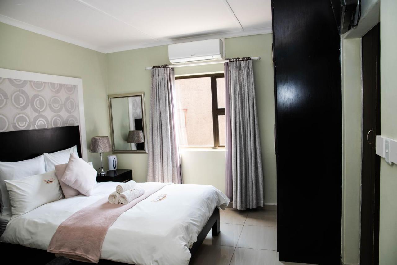A-Z Boutique Guesthouse Windhoek Exterior photo