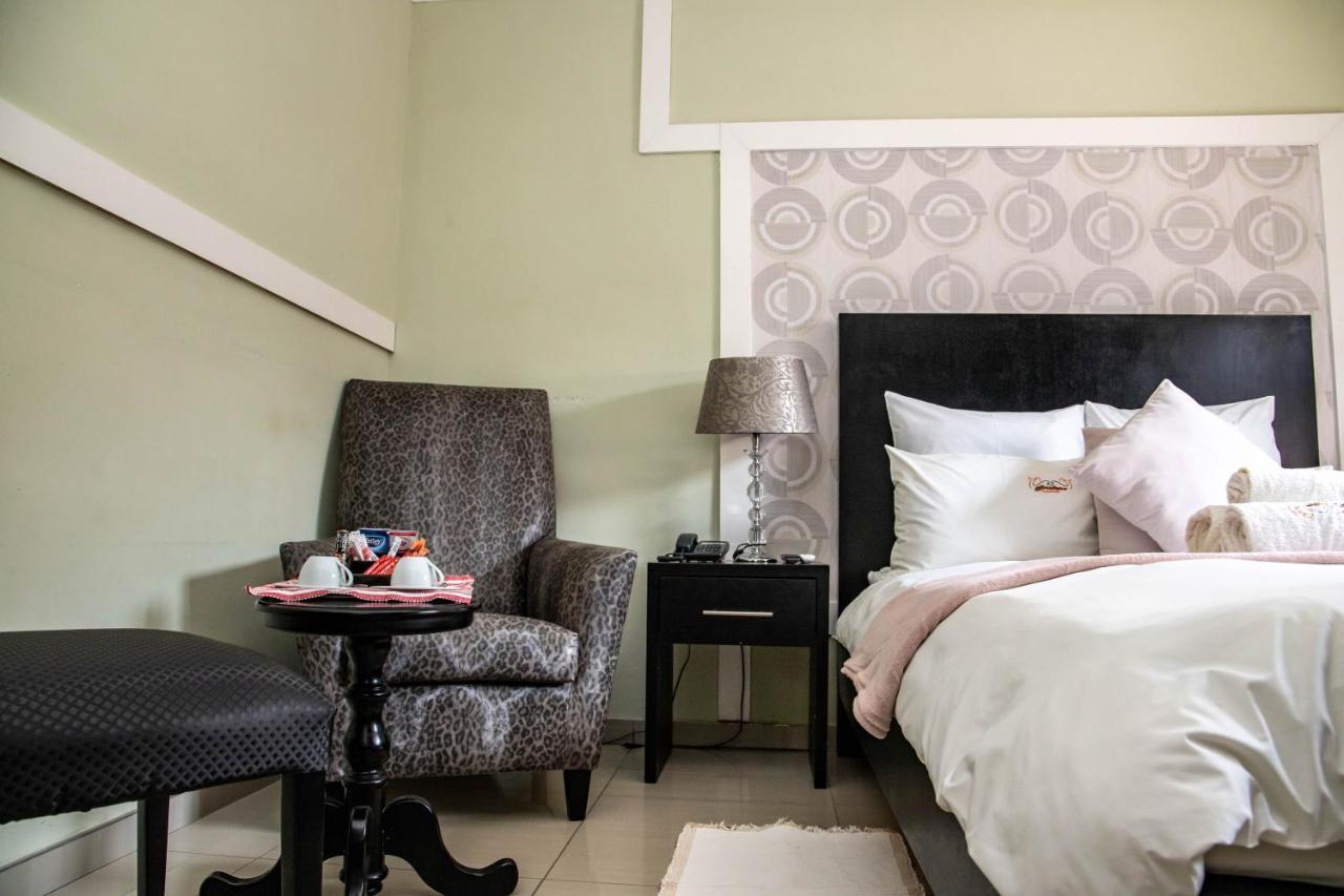 A-Z Boutique Guesthouse Windhoek Exterior photo