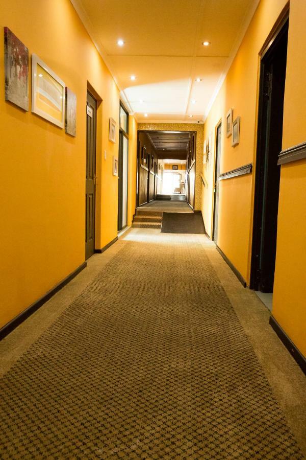 A-Z Boutique Guesthouse Windhoek Exterior photo